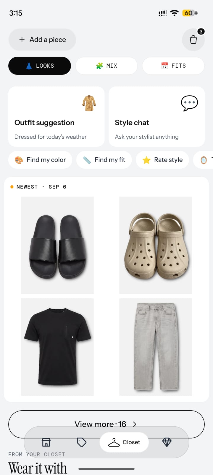 The Cheeky Closet screen with Outfit suggestion, Style chat, Find my color, Find my fit and Rate style.